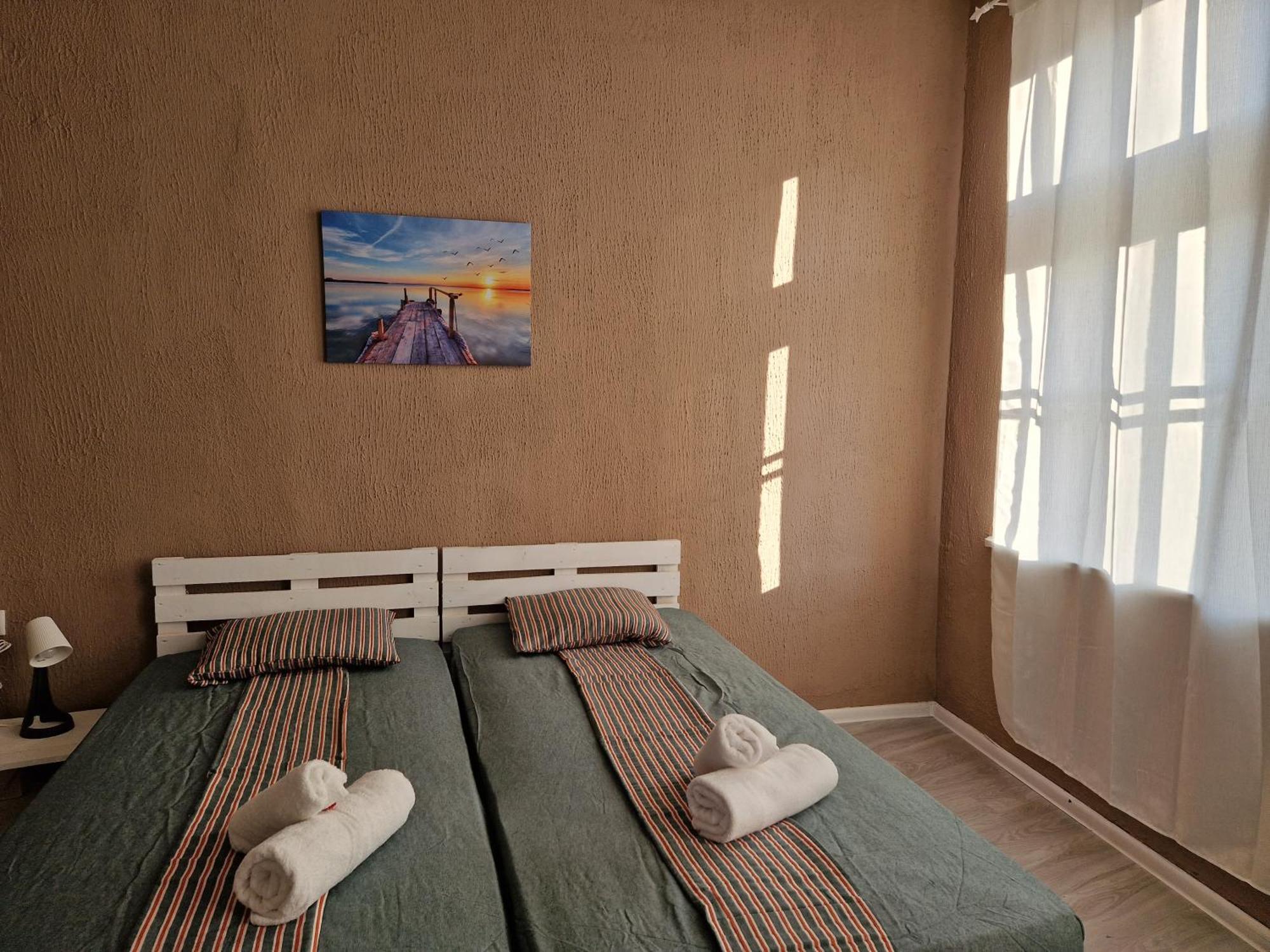 Lambo'S Corner Varna - Guest Rooms Luaran gambar